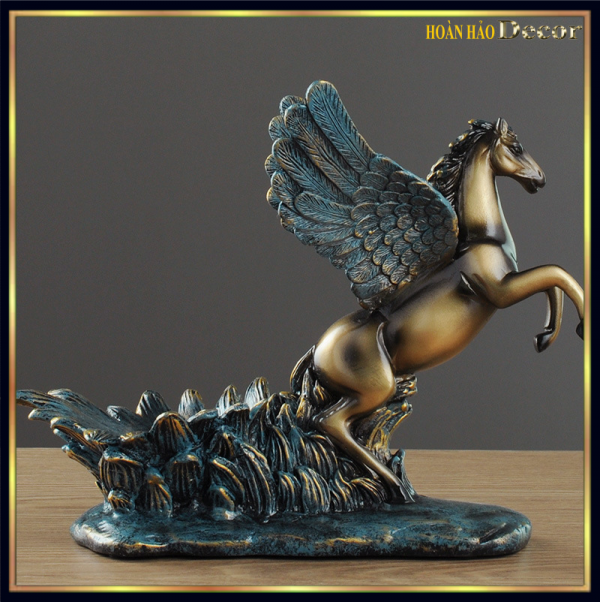 ke-de-ruou-vang-ngua-pegasus-04