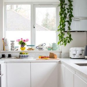 cách trang trí nhà bếp nhỏ hẹp