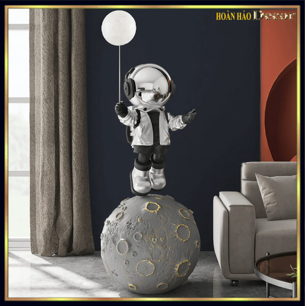 tuong-mo-hinh-phi-hanh-gia-dung-tren-qua-cau-01-06