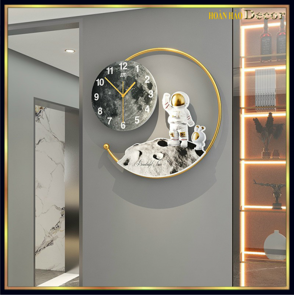 dong-ho-phi-hanh-gia-treo-tuong-trang-tri-01-05