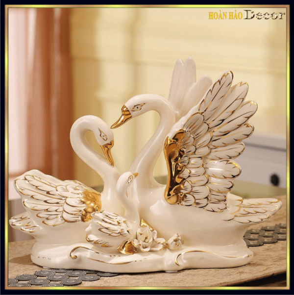 gia-dinh-thien-nga-gom-su-01-02 gia-dinh-thien-nga-gom-su-01-02