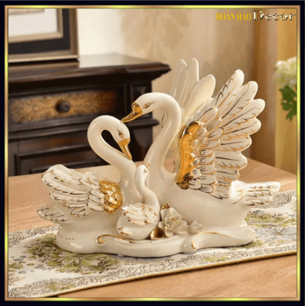 gia-dinh-thien-nga-gom-su-01-07 gia-dinh-thien-nga-gom-su-01-07